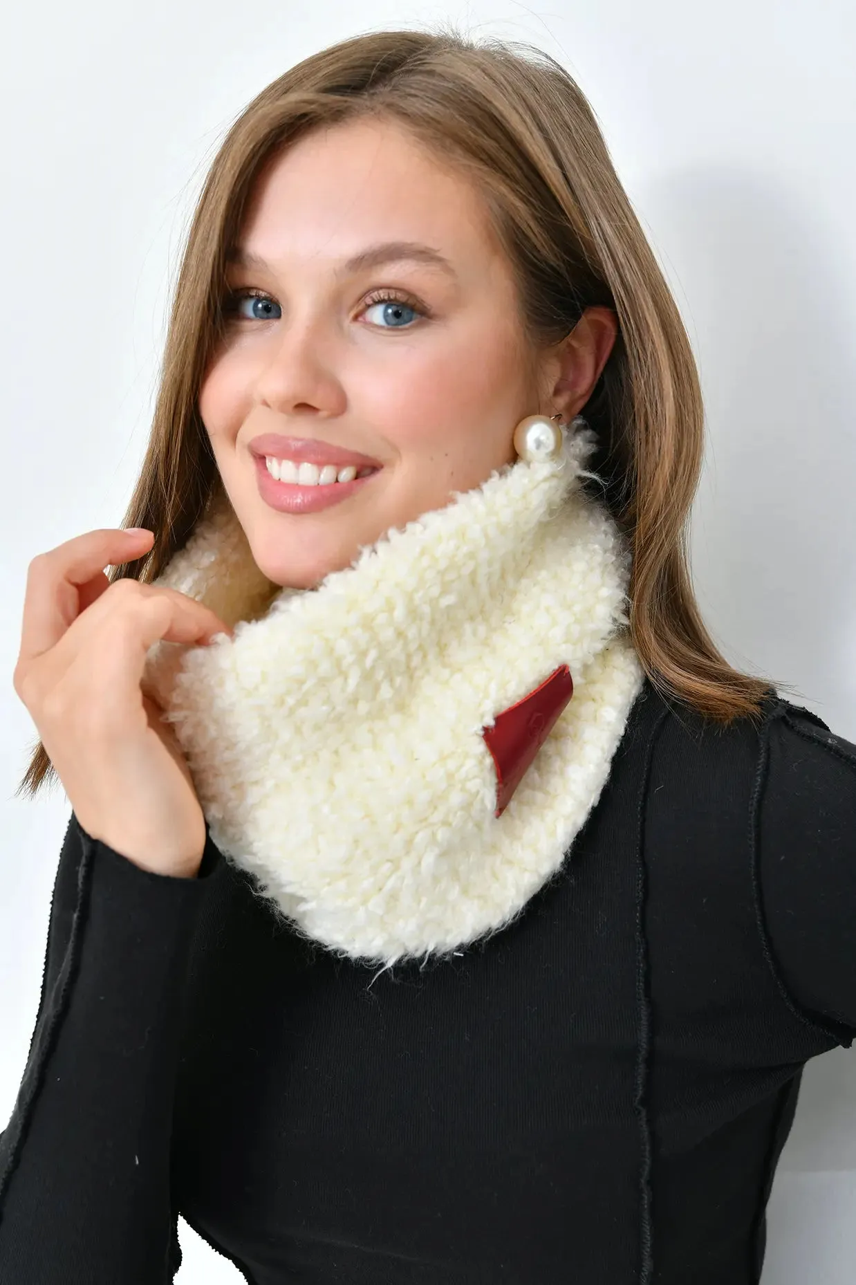 KNITTED NECK SCARF - ECRU