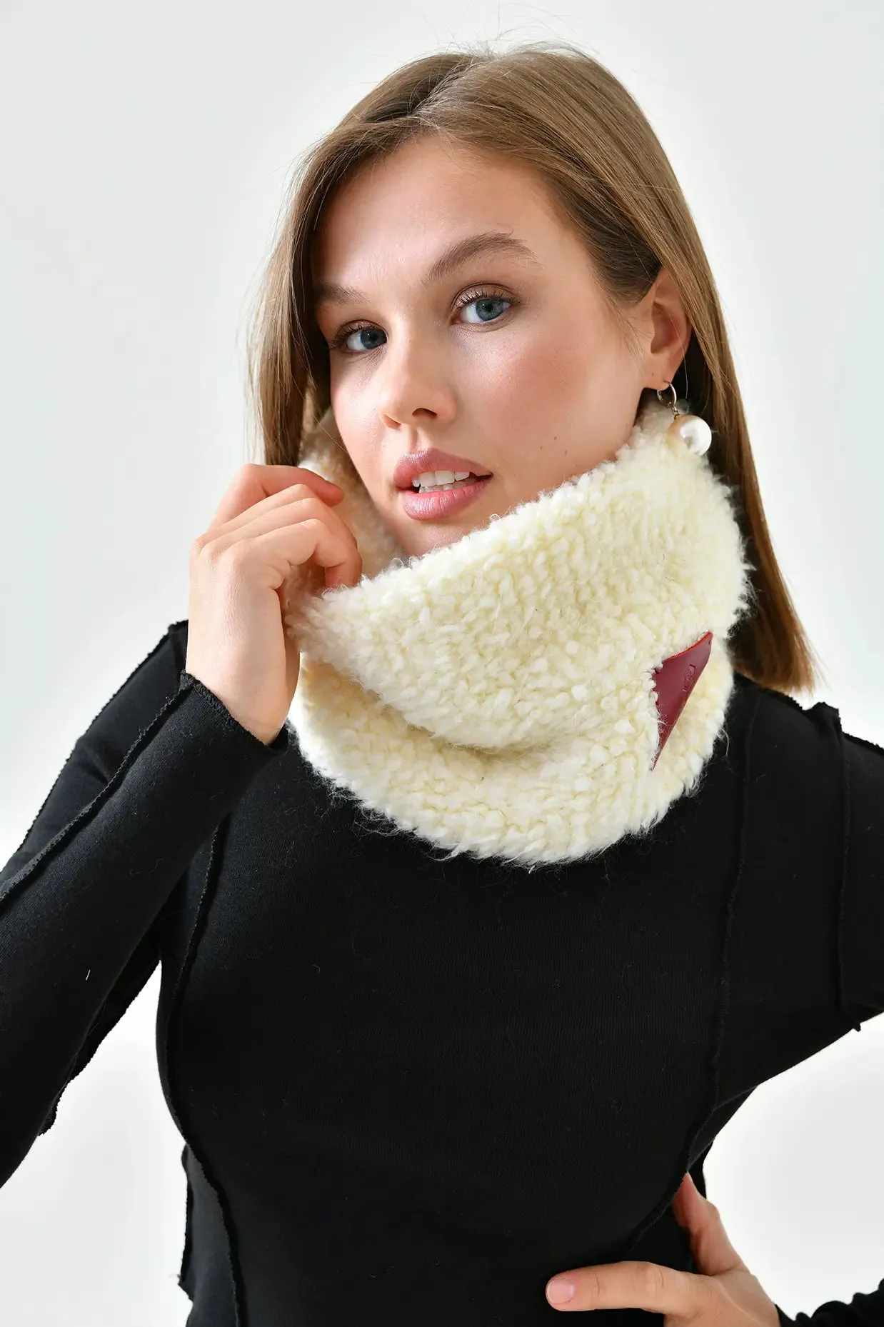 KNITTED NECK SCARF - ECRU